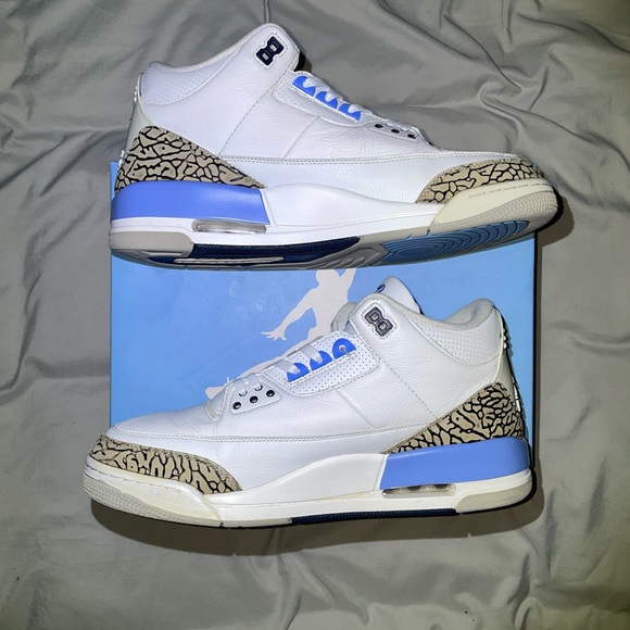 Air Jordan 3 Retro ‘UNC’ - Picture 2 of 8